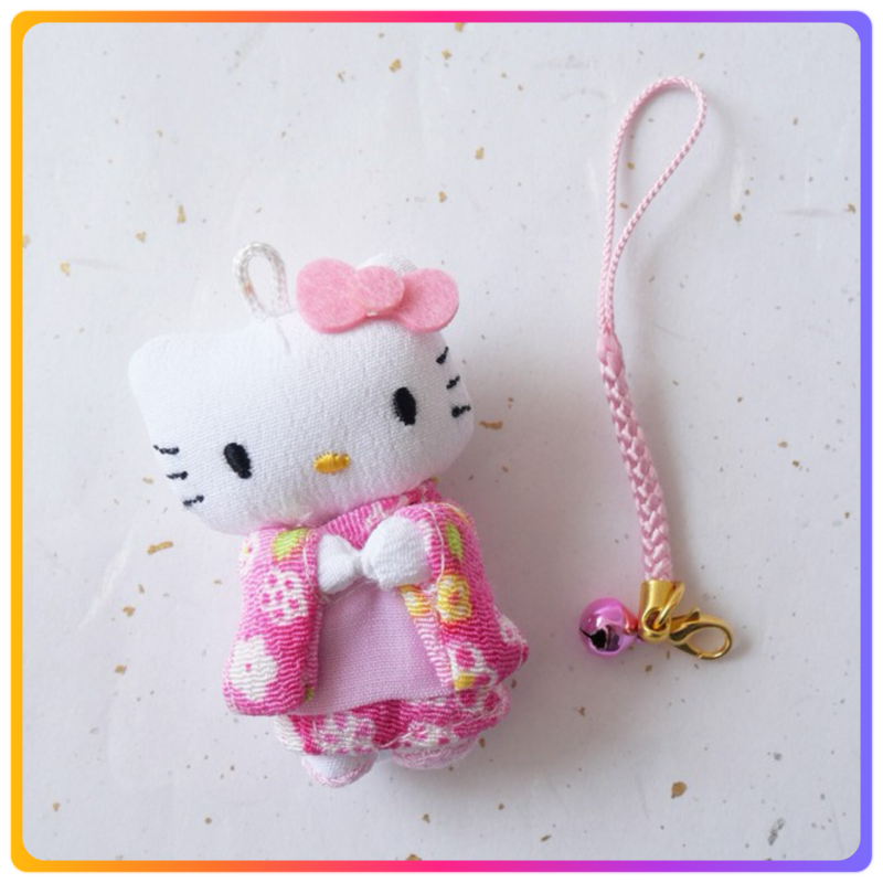 Hello Kitty 和服｜粉紅色迷你掛飾公仔